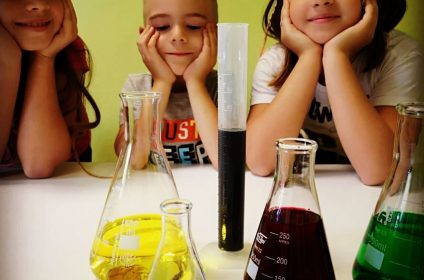 Naukowy Kwadracik-Zajęcia Dla dzieci Suwałki