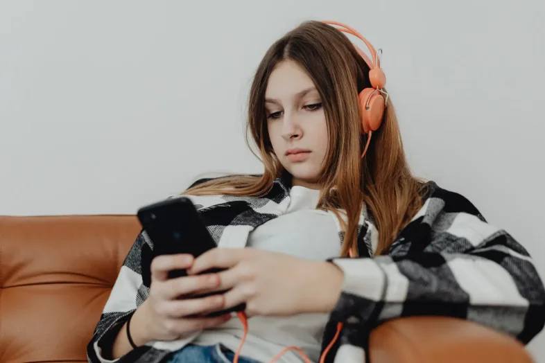 Psychoterapia po polsku dla nastolatka za granicą
